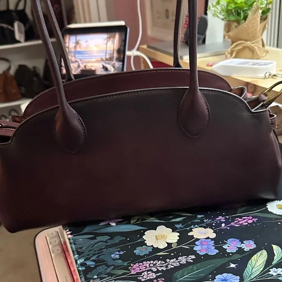 Coach empire 34 in Merlot - Picture 4 of 8